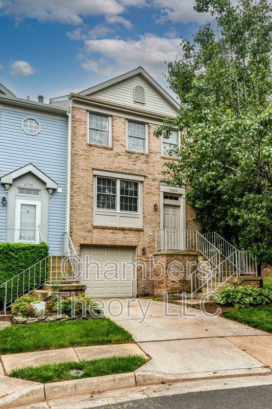 Building Photo - 21929 Myrtlewood Square