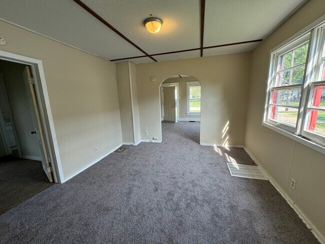 Foto del edificio - 124 N Beard St