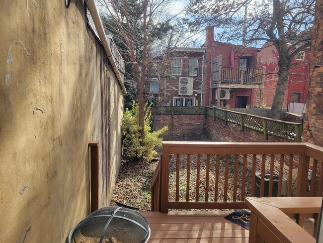 Building Photo - 1021 Hollins St