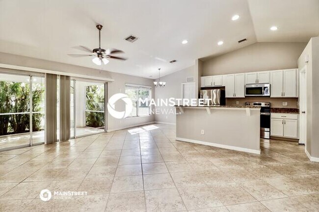 Building Photo - 3 Bedroom Pet-Friendly Home in Cape Coral, FL with Main Street Renewal