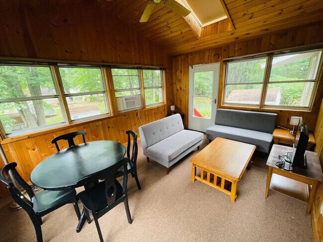 Foto del edificio - 27 Karista Spring Dr