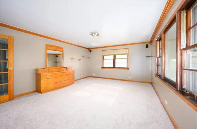 Foto del edificio - 1800 S Austin Blvd