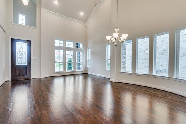 Building Photo - 7964 Ashwood Ln