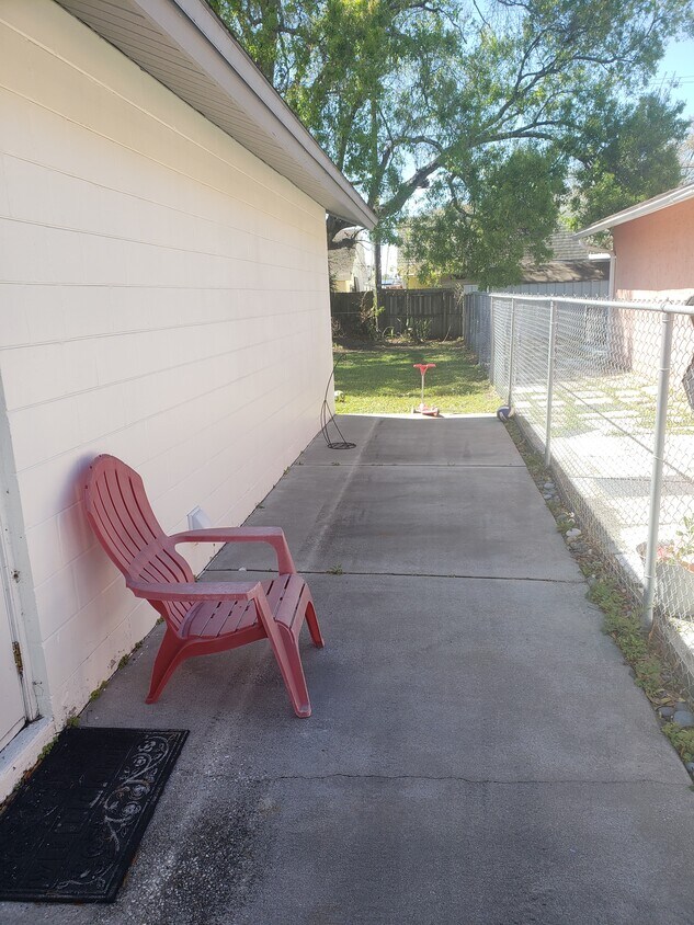 6622 N Lois Ave, Tampa, FL 33614 House for Rent in Tampa, FL