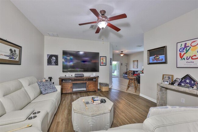 Foto del edificio - 1703 Bonita Bluff Ct