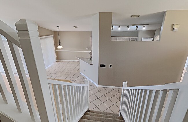 Building Photo - 214 Prince Charles Dr