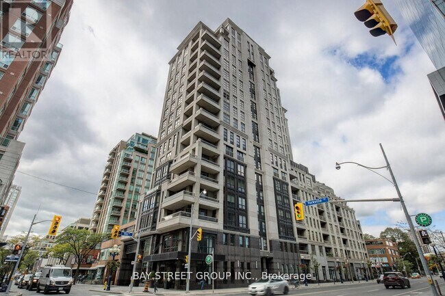Photo du bâtiment - 68 Yorkville Ave