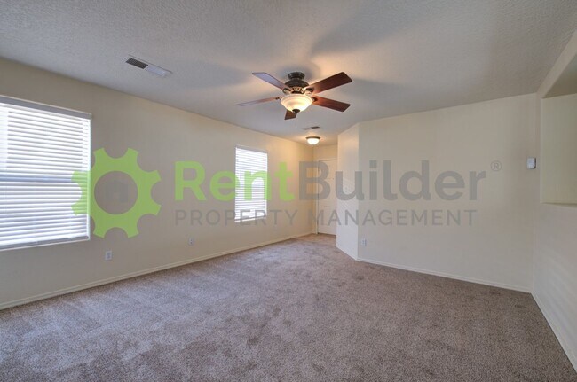 Foto del edificio - CALL US TODAY AT (505) 808-6467 TO SCHEDULE A CONVENIENT SHOWING