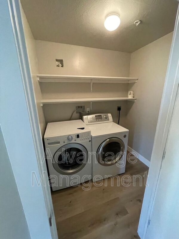 Foto del edificio - 2457 W 500 S
