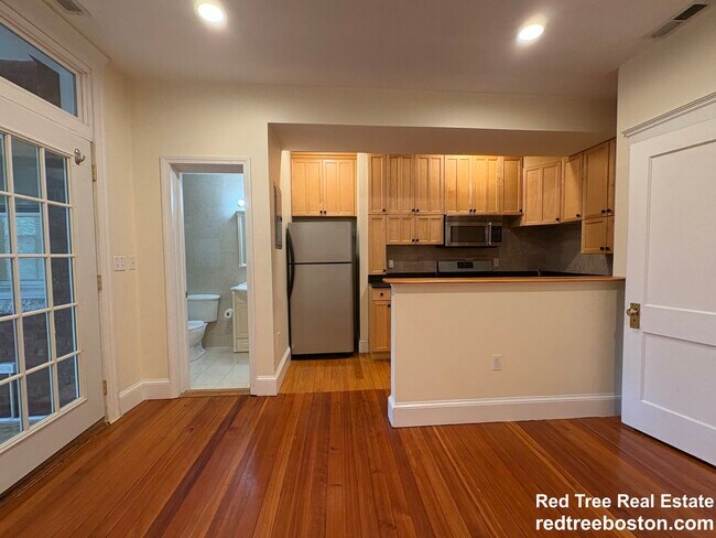 Foto del edificio - 191 Winthrop Rd