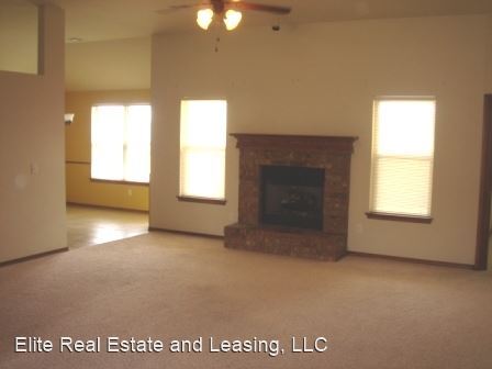 Building Photo - 3 br, 2 bath House - 1408 SE 15TH STREET