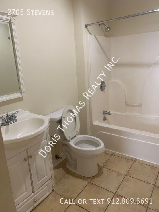 Foto del edificio - 2705 Stevens St