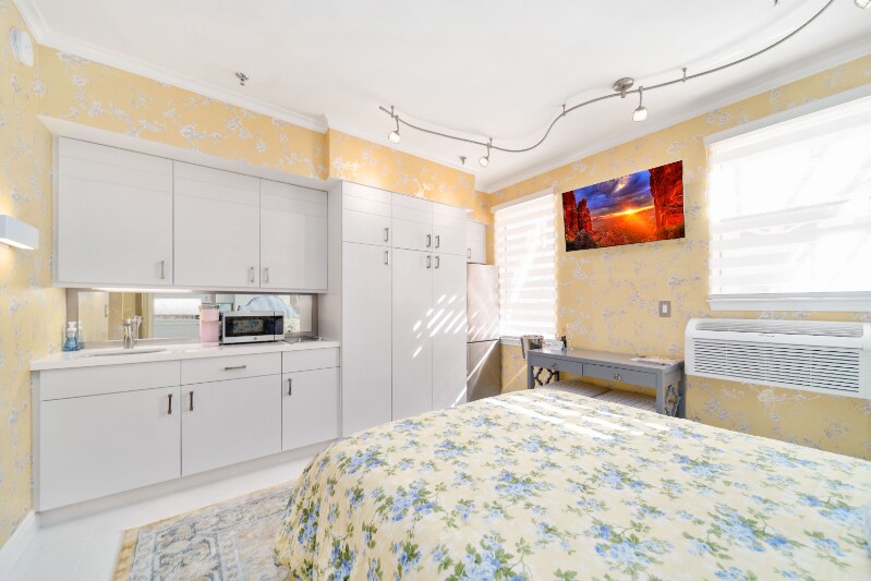 Foto principal - 235 Sunrise Ave