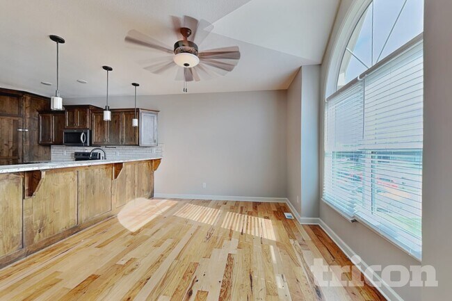 Foto del edificio - 644 SW Crestview Dr