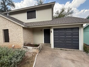 Building Photo - 812 Ramble Ln