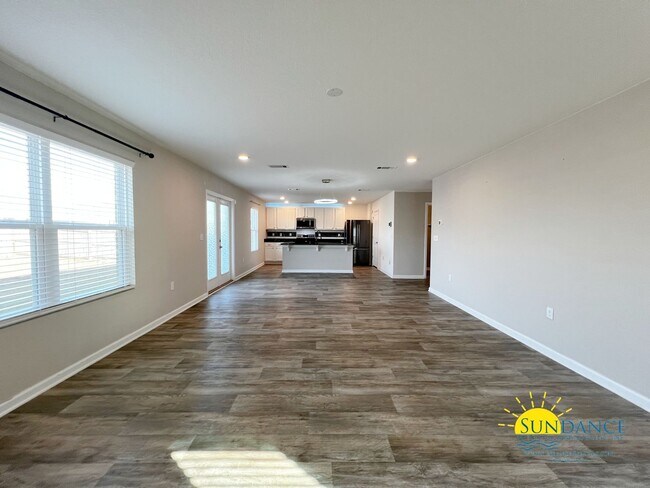 Building Photo - Desirable Redstone Commons 4 Bedroom home ...