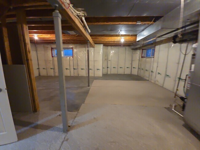 Building Photo - 3215-3226 26 Ave NW