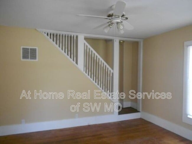 Foto del edificio - 2307 N Franklin Ave