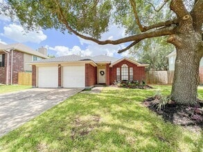 Building Photo - 1035 Wentworth Dr