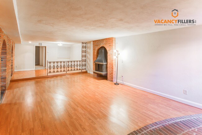 Foto del edificio - 809 Saint Paul St