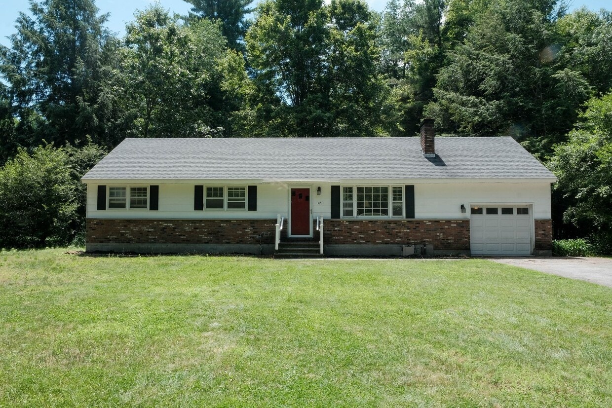 Primary Photo - Must See Ranch Single Family Home
