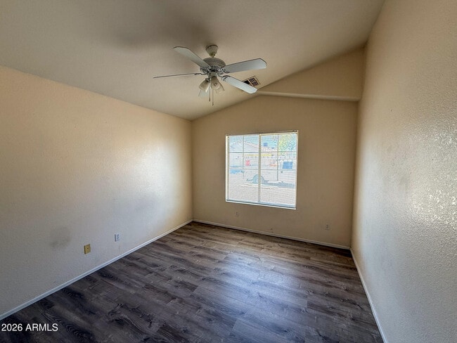 Building Photo - 1330 E Santa Fiore St