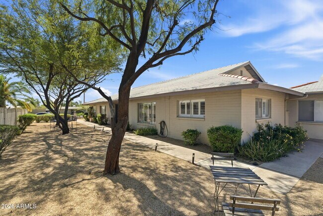 Foto del edificio - 3640 E Montecito Ave