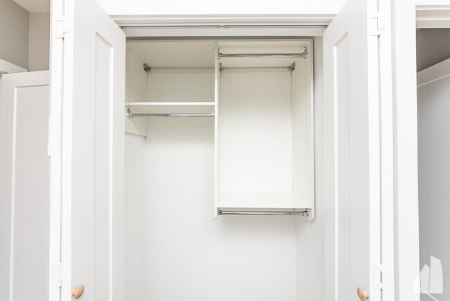 Foto del edificio - 3929 N Janssen Ave