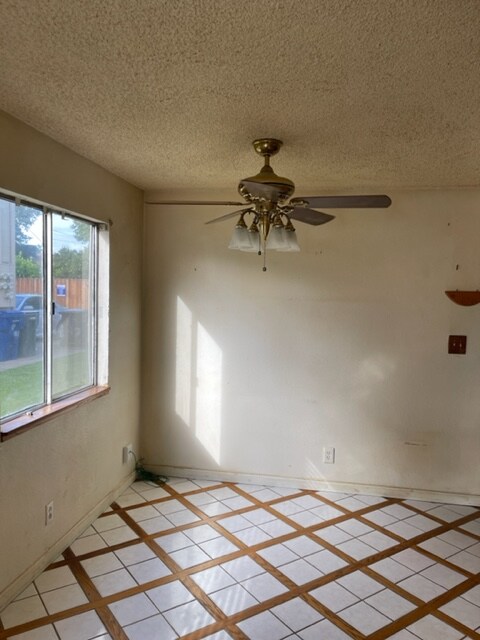 Building Photo - 5820 Walerga Rd