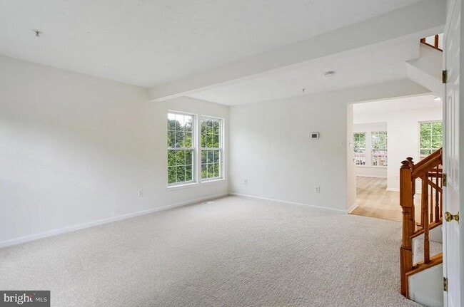 Building Photo - 15 Silver Birch Ct