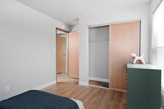2 habitaciones medianas - The Reserve on Southtowne Il