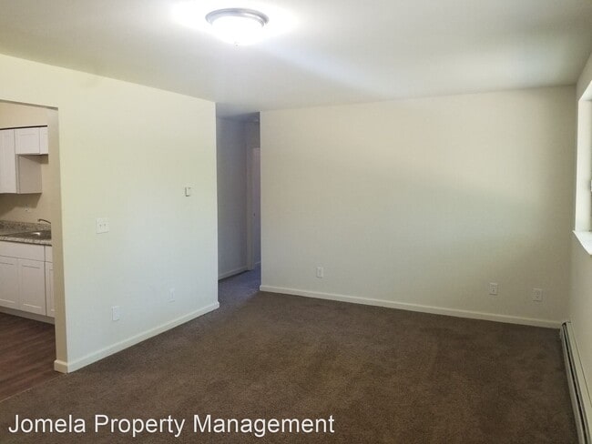 Building Photo - 2920 W Highland Blvd