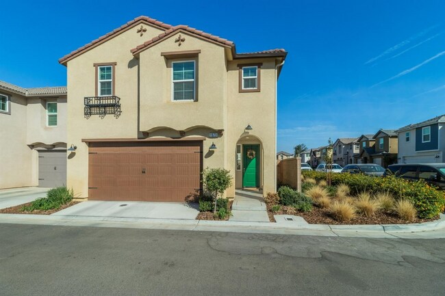 Building Photo - 1579 Lambourn Way