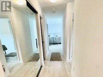 Photo du bâtiment - 297 Oak Walk Dr