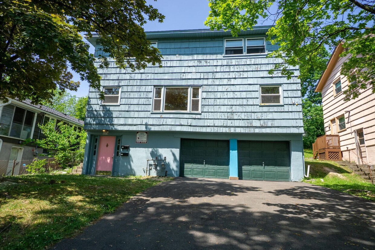 Primary Photo - 1274 Westcott St