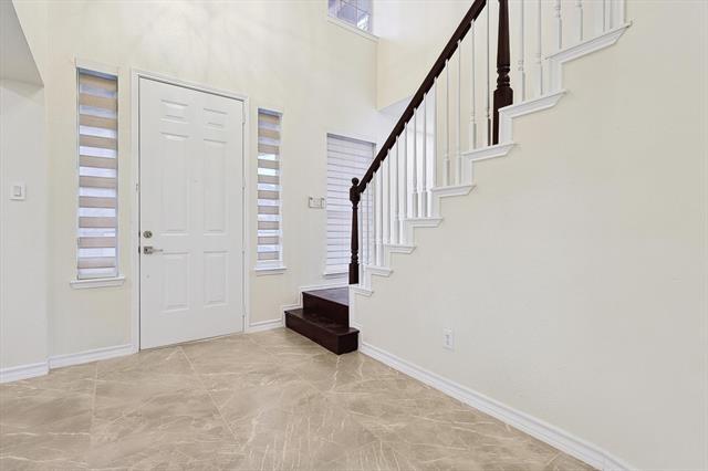 Building Photo - 3705 Menard Dr
