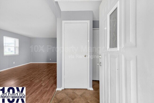 Building Photo - 3071 Rotunda Ct S