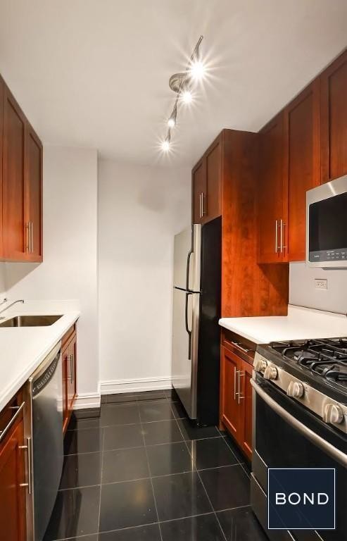 Foto del edificio - 888 8th Ave