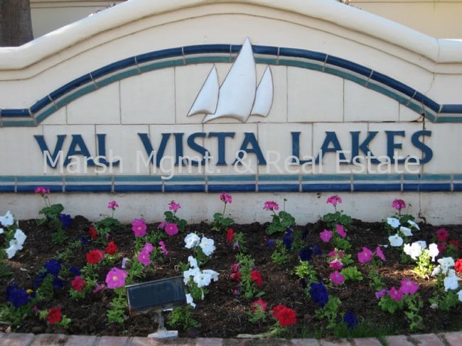 Beautiful 3 bedroom Gilbert home in Val Vi... - Beautiful 3 bedroom Gilbert home in Val Vi...