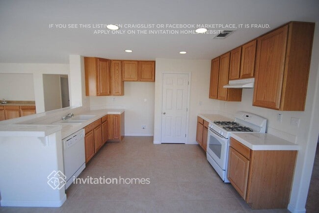 Foto del edificio - 13026 Sweetfern St