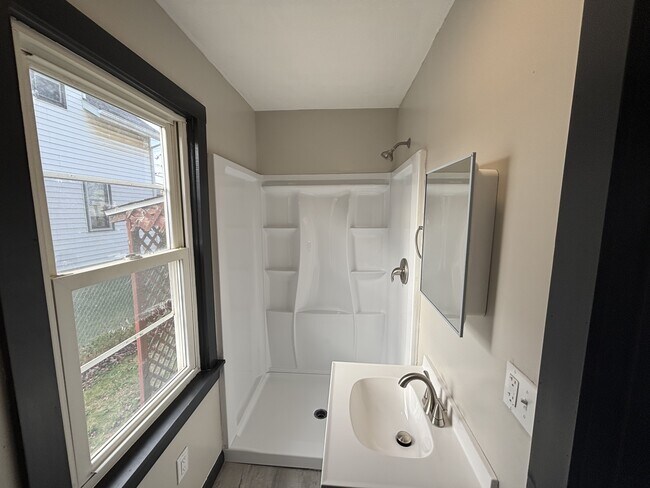 Foto del edificio - 1546 Frederick Ave SW