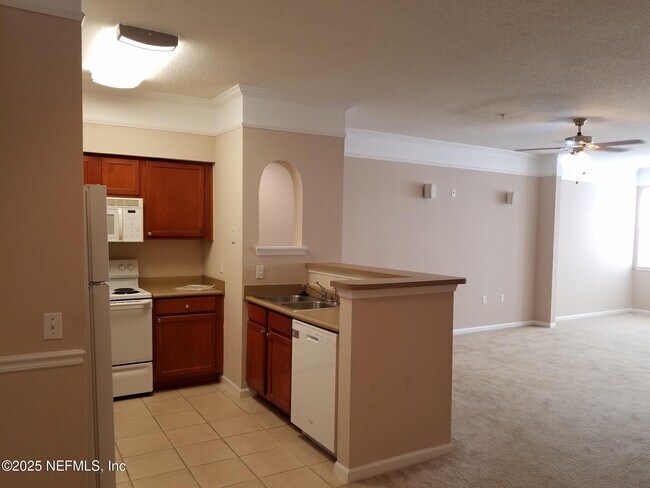 Foto del edificio - 8550 Touchton Rd