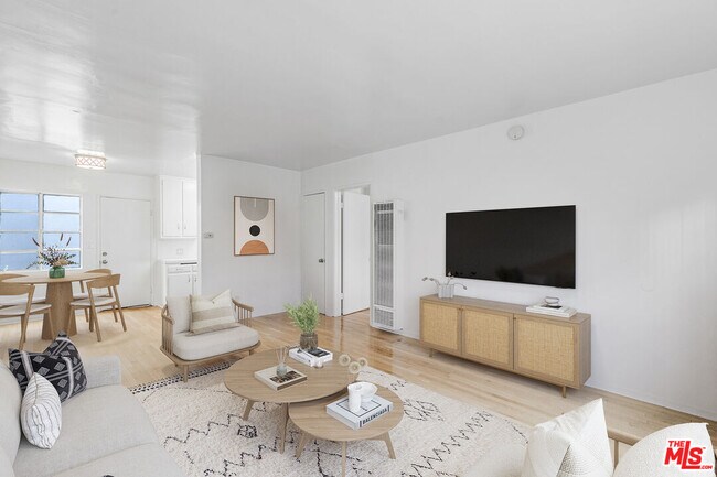 Foto del edificio - 1342 Yale St