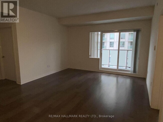 Photo du bâtiment - 20 Orchid Pl Dr