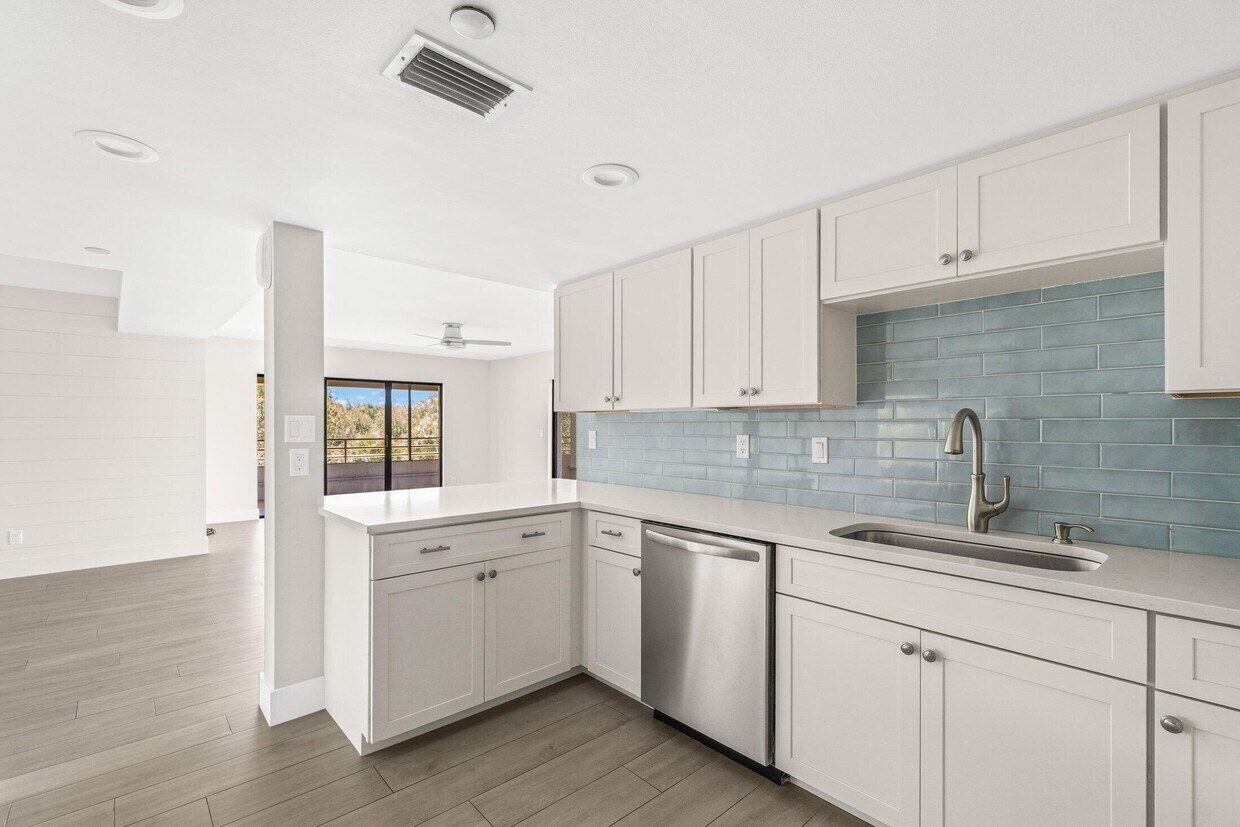 Foto principal - 343 Oak Harbour Dr