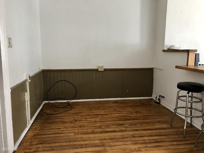 Foto del edificio - 2311 Jane St