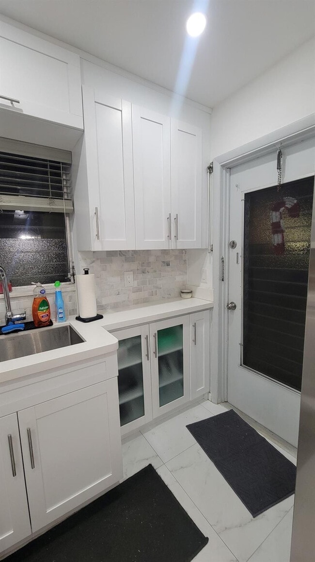 Building Photo - 3701 Tyler St