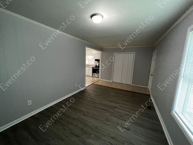 Building Photo - 232 Sanford Dr