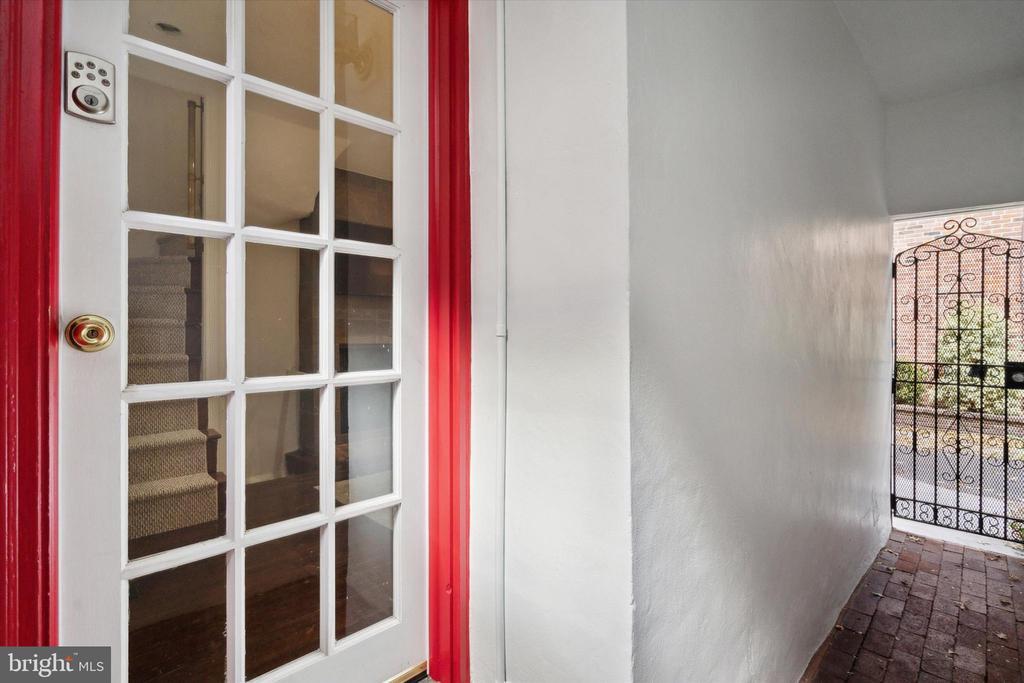 Foto principal - 2126 Tryon St
