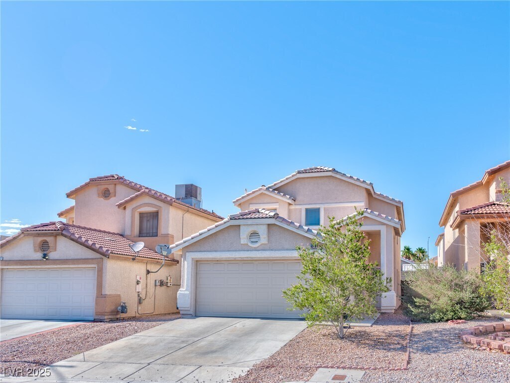 Foto principal - 6348 Kenny Heights Ct